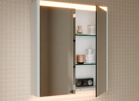 Leuchtspiegelschrank aus der Kollektion Oteo des Herstellers burgbad in der Farbe Weiß matt.