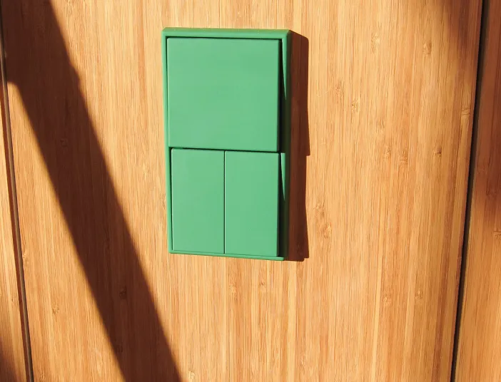 Schalter von Jung in den einzigartigen Les Couleurs® Le Corbusier Farben.